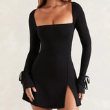 Aura Vestido Mini de Manga Larga con Escote Cuadrado en Negro